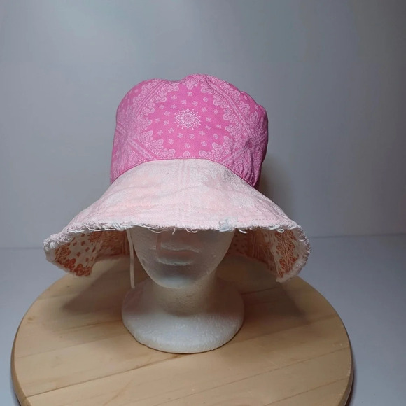 Free People Designer Bucket Hat Cotton Pink Paisley One Size - Picture 2 of 6